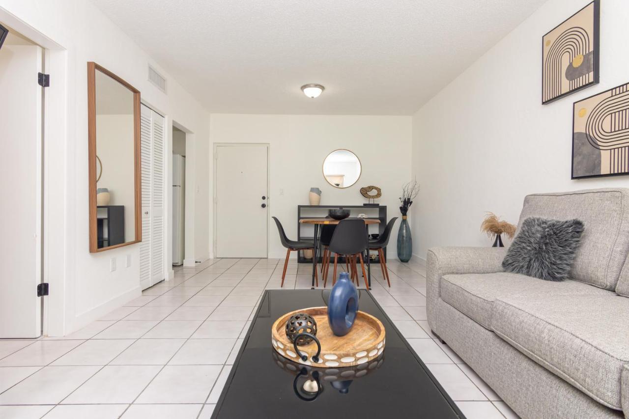One Bedroom Apartment - With Parking & Balcony - Heart Of Wynwood Miami Eksteriør billede